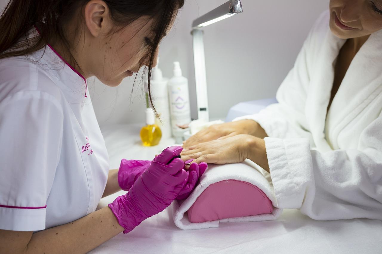Bedrijven in Den Haag nagelsalon in Den Haag